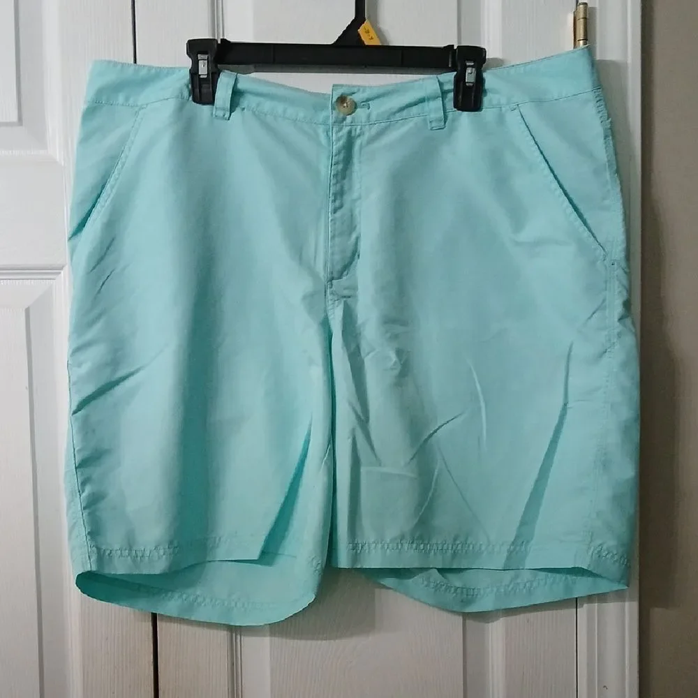 Columbia Men's Omni Shield Aqua Shorts Sz 40 EUC